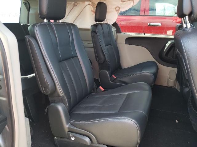 2015 CHRYSLER TOWN & COU 2C4RC1BG4FR521686