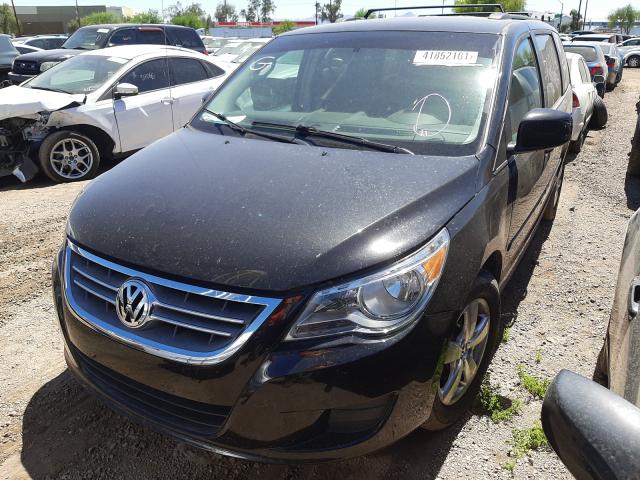 2011 VOLKSWAGEN ROUTAN SE 2V4RW3DG1BR670606