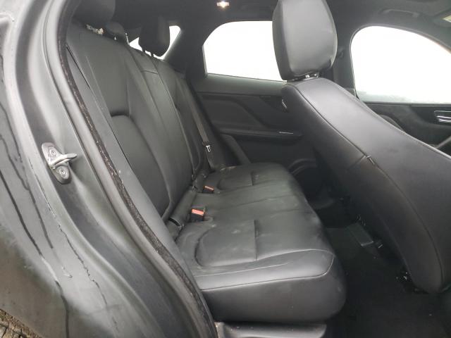 2017 JAGUAR F-PACE SADCJ2BV5HA068044