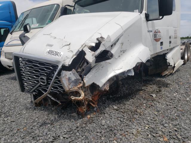 Фото: 4V4NC9EH6MN267057 - 9