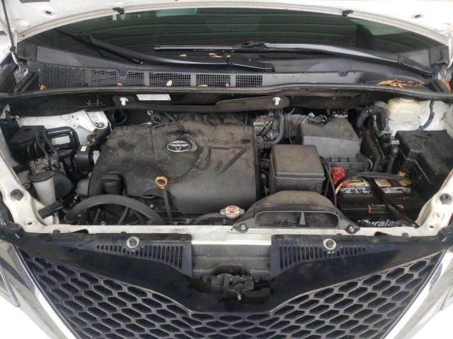 2017 TOYOTA SIENNA SE 5TDXZ3DC5HS786817