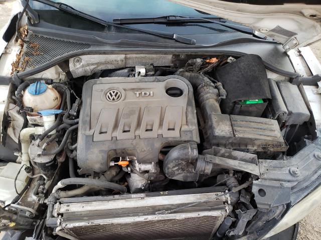 2013 VOLKSWAGEN PASSAT SE 1VWBN7A37DC044901