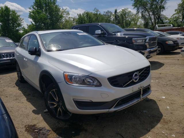 2016 VOLVO V60 CROSS YV4612HK9G1017664