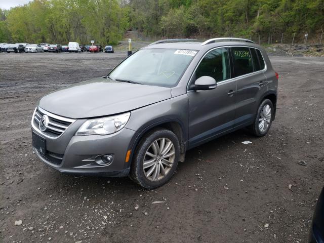 2010 VOLKSWAGEN TIGUAN SE WVGBV7AX0AW000279