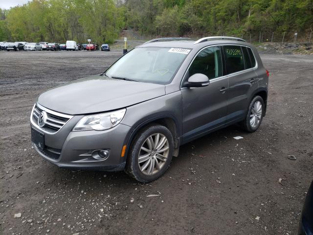 2010 VOLKSWAGEN TIGUAN SE WVGBV7AX0AW000279