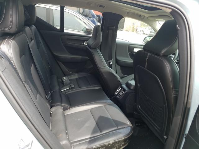2019 VOLVO XC40 T5 MO YV4162XZ8K2019371