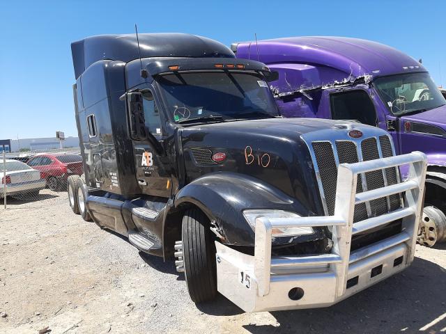 Salvage trucks for sale at Las Vegas, NV auction: 2015 Peterbilt 579