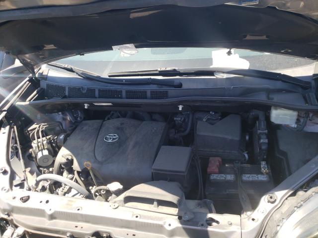 2017 TOYOTA SIENNA SE 5TDXZ3DC7HS801494
