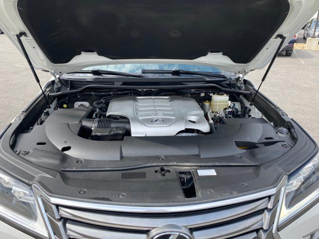 2017 LEXUS LX 570 JTJHY7AX4H4241139