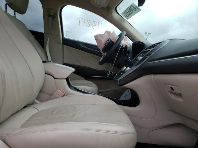 2017 LINCOLN MKC RESERV 5LMCJ3D96HUL47320