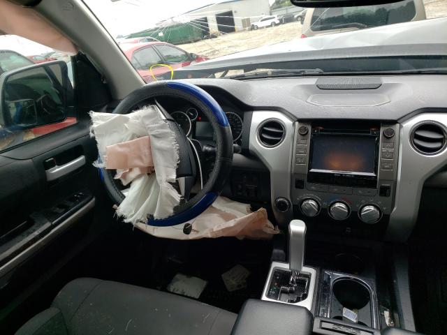 2017 TOYOTA TUNDRA DOU 5TFUW5F10HX601330