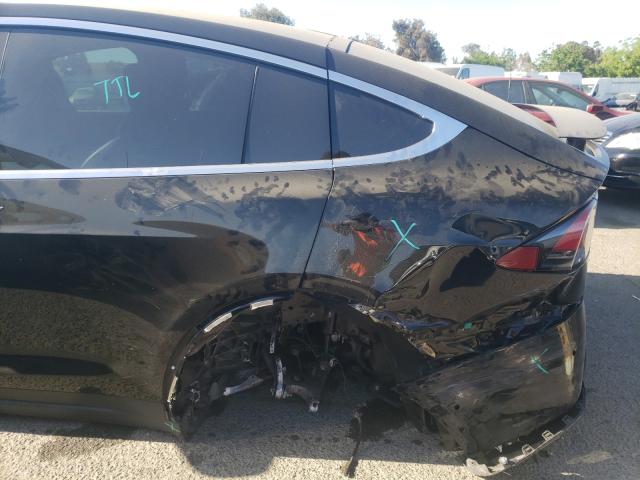 2018 TESLA MODEL X 5YJXCBE28JF110258
