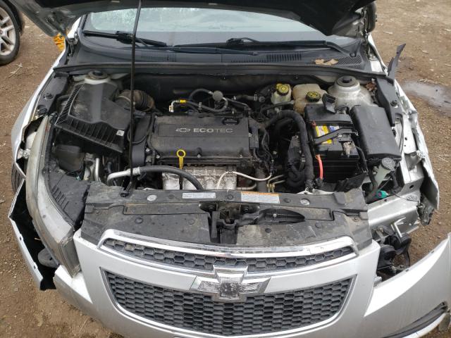 1G1PA5SHXD7252713 Chevrolet Cruze Ls 2013. Фото: 6