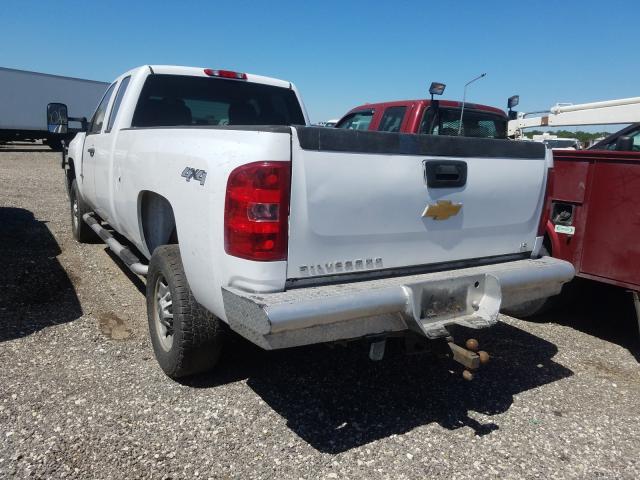 VIN 4T1B11HKXKU840487 2013 CHEVROLET SILVERADO no.3