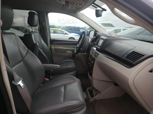 2010 VOLKSWAGEN ROUTAN SE 2V4RW3D12AR333131
