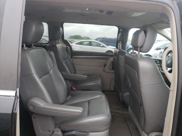 2010 VOLKSWAGEN ROUTAN SE 2V4RW3D12AR333131