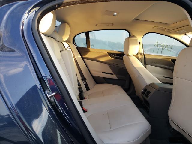 2017 JAGUAR XE SAJAR4BG3HA949304