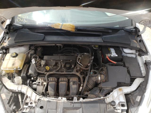 2015 FORD FOCUS SE 1FADP3K22FL233260