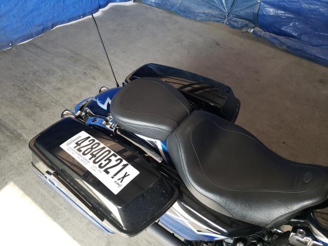 2011 HARLEY-DAVIDSON FLHX 1HD1KBM13BB629934
