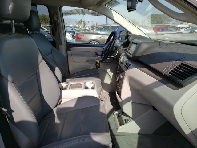 2011 VOLKSWAGEN ROUTAN SEL 2V4RW5DGXBR691515