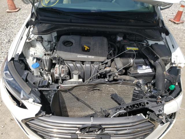 2017 HYUNDAI ELANTRA 5NPD84LF1HH035386