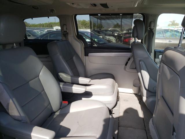 2011 VOLKSWAGEN ROUTAN SEL 2V4RW5DGXBR691515