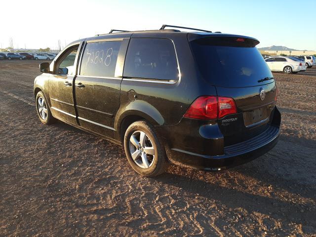 2011 VOLKSWAGEN ROUTAN SE 2V4RW3DG1BR670606