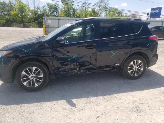 2017 TOYOTA RAV4 HV LE JTMRJREV0HD146786