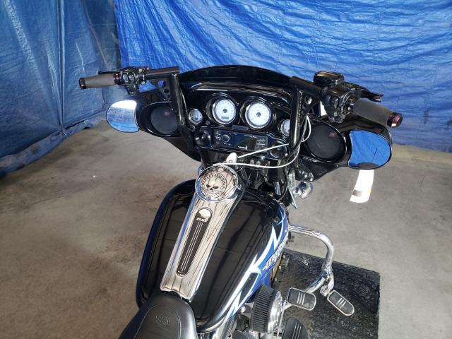 2011 HARLEY-DAVIDSON FLHX 1HD1KBM13BB629934