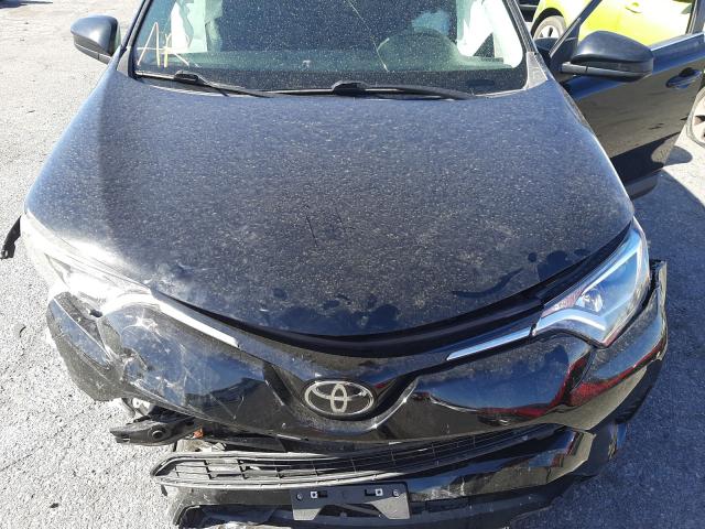 2017 TOYOTA RAV4 LE 2T3ZFREV6HW372609