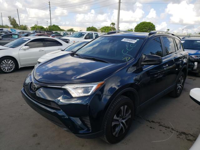 2017 TOYOTA RAV4 LE JTMZFREV2HJ111136