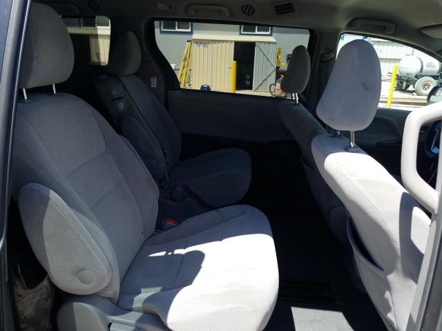 2019 TOYOTA SIENNA LE 5TDKZ3DC2KS985423