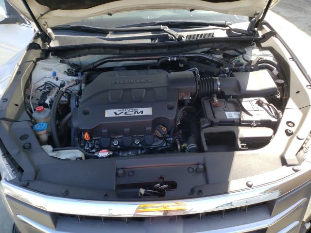 2011 HONDA ACCORD CRO 5J6TF2H53BL000240