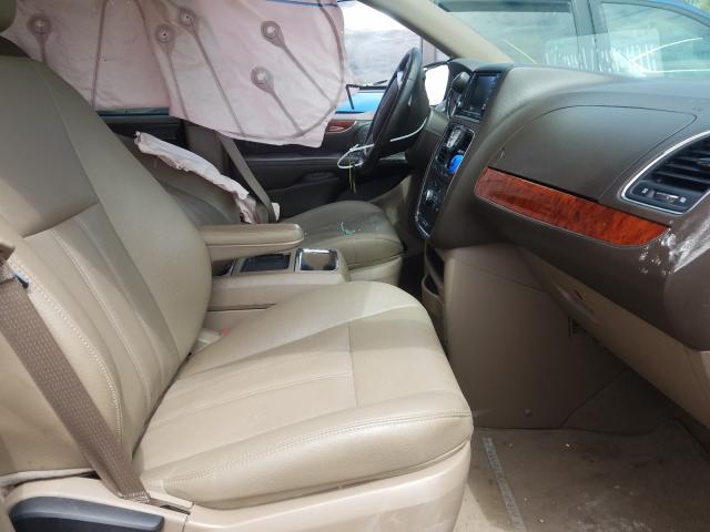 2016 CHRYSLER TOWN & COU 2C4RC1BG9GR246205