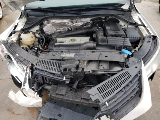 2011 VOLKSWAGEN TIGUAN S WVGAV7AX8BW509596