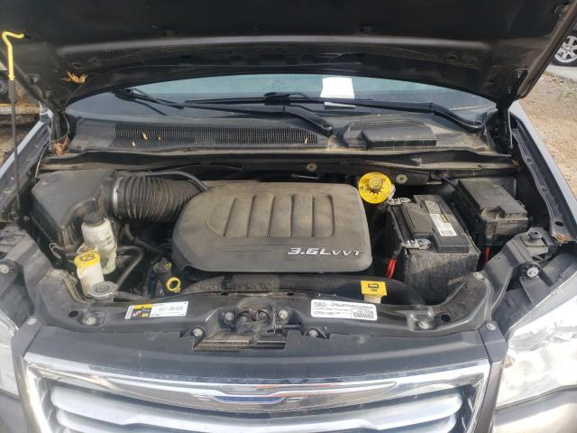 2015 CHRYSLER TOWN & COU 2C4RC1BG6FR706371