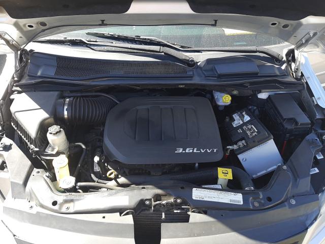 2011 VOLKSWAGEN ROUTAN SE 2V4RW3DG0BR670077