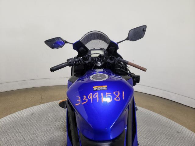 2021 YAMAHA YZFR3 A MH3RH18Y5MK005349