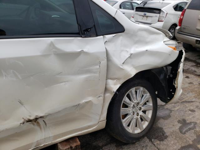 2016 TOYOTA SIENNA XLE 5TDYK3DC7GS733799