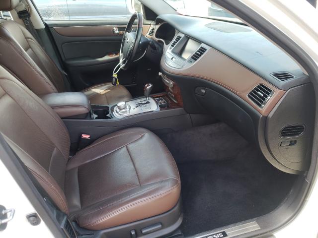 2010 HYUNDAI GENESIS 4. KMHGC4DF6AU090398