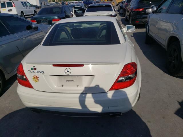 2011 MERCEDES-BENZ SLK 300 WDBWK5EA5BF234930
