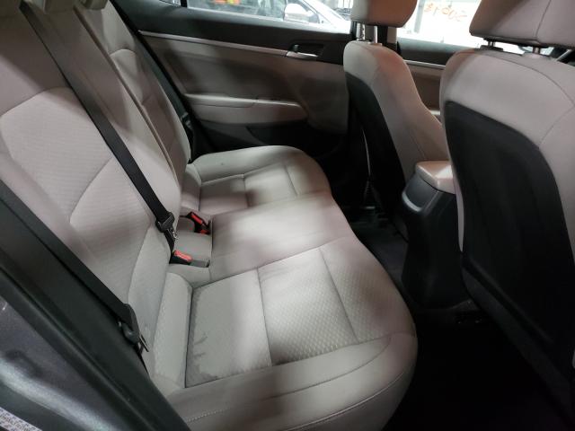 2019 HYUNDAI ELANTRA SE KMHD84LFXKU748067