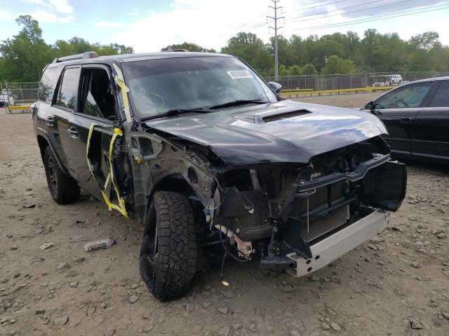 2018 TOYOTA 4RUNNER SR JTEBU5JR0J5581541