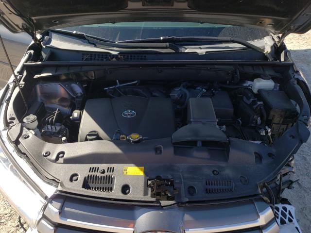 2017 TOYOTA HIGHLANDER 5TDJZRFHXHS448573
