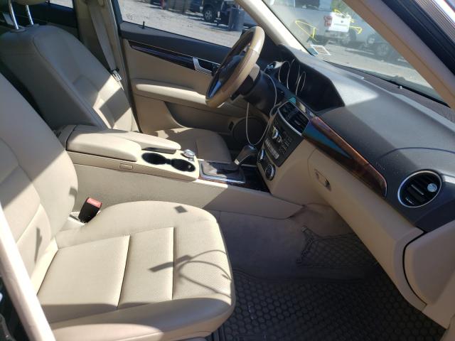 2013 MERCEDES-BENZ C 300 4MAT WDDGF8AB0DR271479