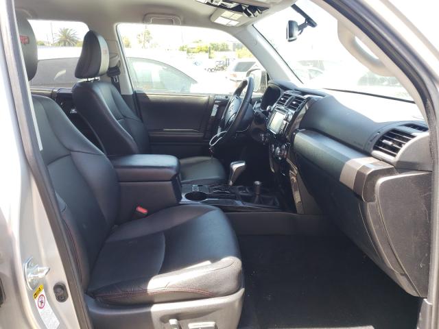 2017 TOYOTA 4RUNNER SR JTEBU5JR2H5444451