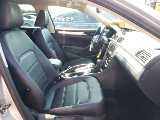 2013 VOLKSWAGEN PASSAT SE 1VWBN7A33DC133333