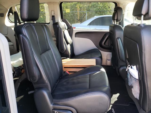 2014 CHRYSLER TOWN & COU 2C4RC1BG2ER188340