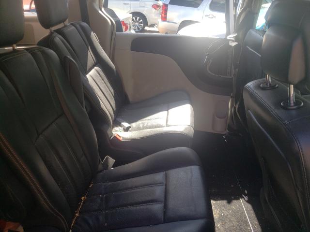 2011 CHRYSLER TOWN & COU 2A4RR8DGXBR676090