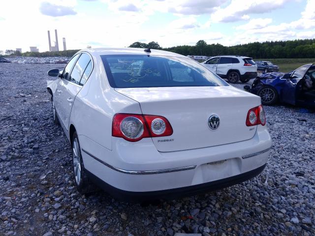 2010 VOLKSWAGEN PASSAT KOM WVWJK7AN7AE090866